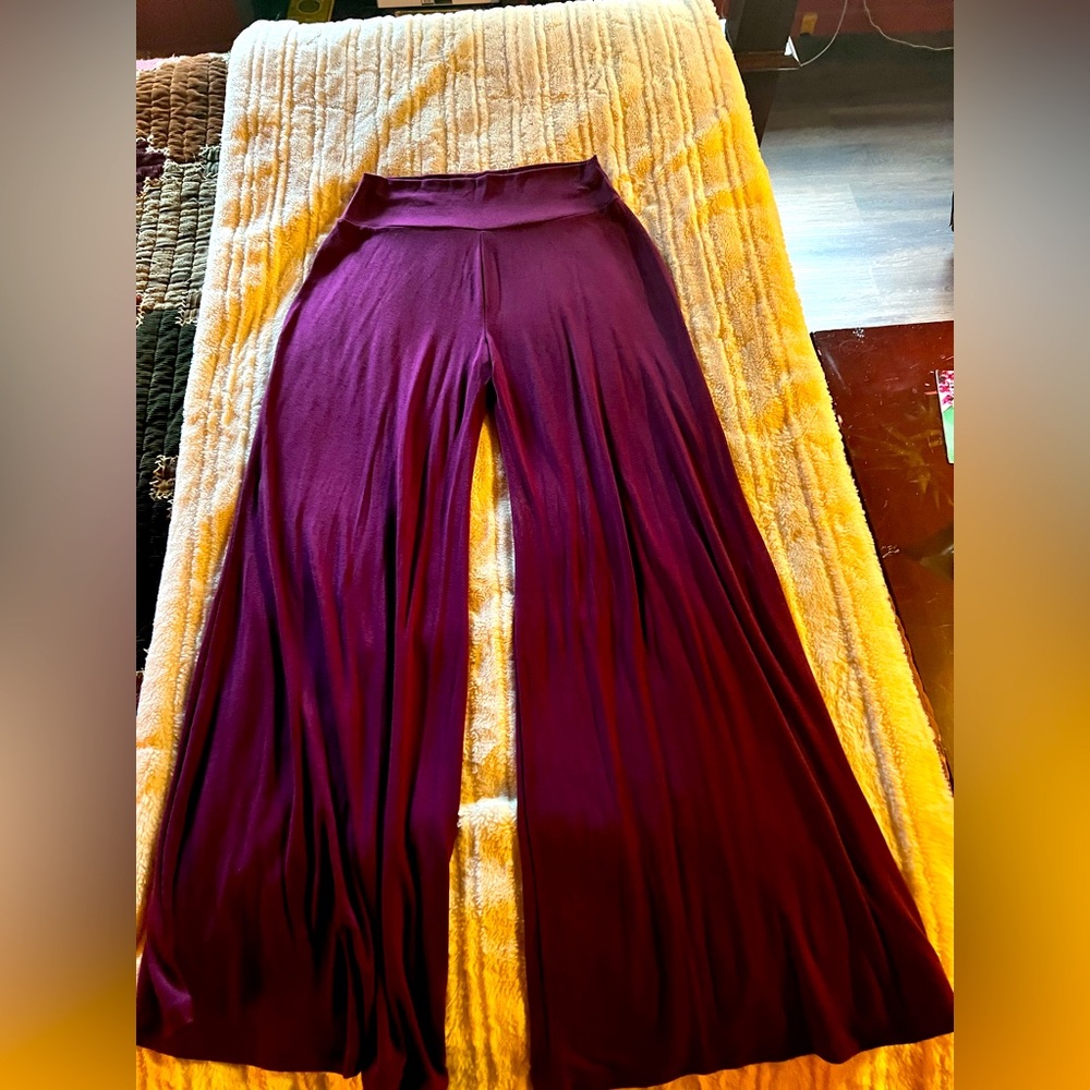 Plum Palazzos 🤩